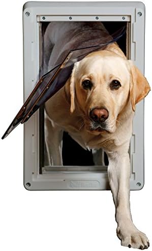 Дизайнът на вратата на достъпа Ideal Pet Products серия Ruff-Weather за домашни любимци с телескопична рамка, е